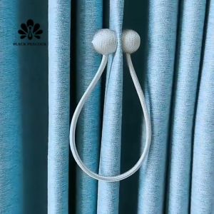 Buckler Black Peacock/Tali Gorden Magnet