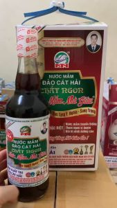 Nước Mắm Chắt Ngon Nhà Giàu 30 độ đạmHộp 4 chai dung tích 500ml