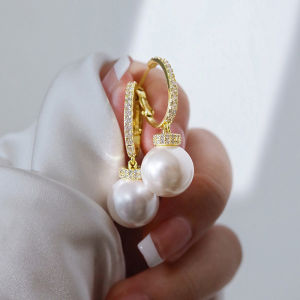 Huitan Graceful Women Wedding Earrings Gold Color Bright Zirconia Jewelry for Lady Delicate Simulated Pearl Pendant Accessories