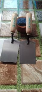 Sendok Semen Galur Kotak