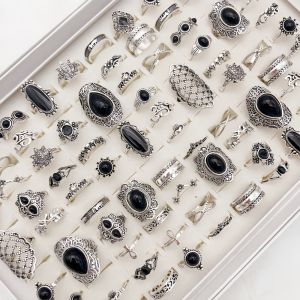 แหวนสไตล์วินเทจโบฮีเมียน 10/20/30 ชิ้น ชุดแหวนหินสีดำสำหรับผู้หญิงผู้ชาย ดีไซน์หลากหลาย รูปหัวใจ ดอกไม้ เครื่องประดับนิ้วมือ ของขวัญสำหรับงานปาร์ตี้
