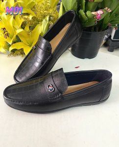 Giày mọi nam da bò thật cao cấp..in vân caro độc đáo.phom chuẩn đẹp..đế cao su mềm chống trơn trượt..bảo hành một năm