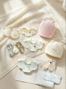 SHI YUE JIE JING | Cooling Breathable Baby Hat Sock and Scarf Set