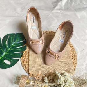 Flat Shoes Amanda Wanita Sol Karet