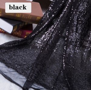 ผ้าเลื่อม ผ้าเลื่อม ผ้าเลื่อมเกล็ดปลา พาหุรัด สำเพ็ง ผ้าเลื่อมไล่สี ผ้าเลื่อมกระจก ผ้าตัดชุดแฟนซี ผ้าตัดชุดแดนเซอร์ สีปักแน่น