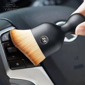 1 Pcs Mini Duster for Car Air Vent Automotive Air Conditioner Cleaner and Brush Dust Collector Cleaning Cloth Tool for Keyboard Window Leaves Blinds Shutter