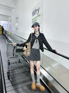 Korean Style round Neck Short Stripe Knit Sweater Womens Pretend Two Pieces Contrast Color Cardigan Casual Relaxed Fit