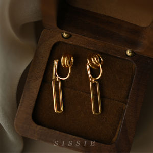 Very Light ~ Small Oval Eardrops Painless Mosquito Coil Ear Clip No Pierced Female Diamond Niche Style Geometric Earrings Elegant