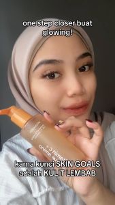 Wardah Vitamin C + 8X NMF Amino Gel Cleanser - Pembersih Wajah Mencerahkan Kulit Kusam