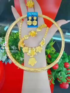 Sét bộ trang sức cưới chuẩn 24.k kèm  hộp nhung E5.56