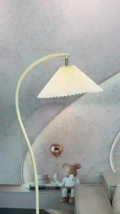 Floor Lamp Comfortable Simple Light Luxury Decorative Lamp Warm Living Room Bedroom Atmosphere Lamp