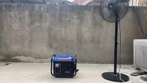 950 Series Small Outdoor Gasoline Generator Set Portable Home Use and Commercial Use Mute Generator 650W