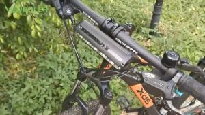 Đèn pha xe đạp hợp kim nhôm cao cấp NEWBOLER với độ sáng nên đến 3000 lumen 4000mah có thể sạc lại và chống nước tuyệt đối