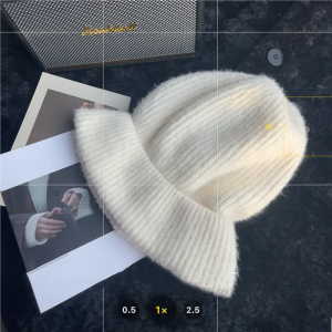 Womens Knitted Wool Hat Loose Fit Winter Cap Casual Style No Brim round Top Versatile Lazy Fashion Large Head Size