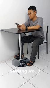 Meja Bar Hidrolik Meja Cafe Minimalis Bahan Besi Chrome Meja MDF Kuat dan Tahan Lama