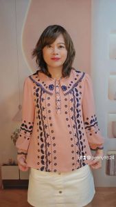 69689 เสื้อ A La Carte ชีฟองคอปก งานปักฉลุขึ้นใหม่ มีกระดุมหน้า 3 เม็ด มีซับใน by PENNY CLOTH 888