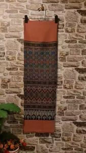 173.ผ้าฝ้าย ผ้าทอทั้งผืน ลายยกดอกโบราณ สีส้มอิฐ