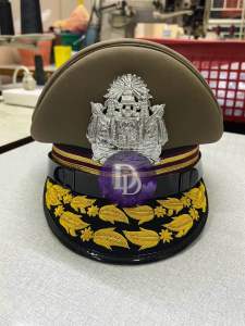 หมวกหม้อตาลตำรวจชายสี สนว.01 ชั้นนายพล พร้อมซองกันเปื้อน