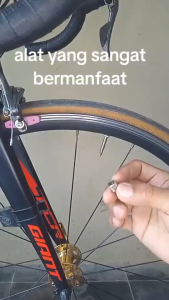 isi 10 Pcs Buah Adaptor Konektor Pompa Angin Tutup Pentil Ban Sepeda Presta Valve ke Schrader Adapter Presta to Schrader Connector FV To  AV mengubah kecil ke besar pressta presta to schrader Dop Valve Sepeda Pressta Bisa MTB Seli Lipat Valve Nozzle