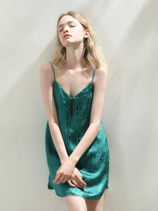 XEXZ | ชุดนอนผ้าไหมแท้ 100% คอวี เซ็กซี่ หรูหรา แขนกุด กระโปรงยาวปานกลาง เสื้อผ้าในบ้าน ชุดนอนผ้าไหม ชุดนอนผ้าซาติน