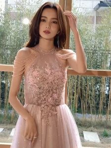 Elegant Pink Celebrity Dress Sequins Beading Halter With Tassel Sleeve A Line Exquisite Floor Length Prom Evening Gowns 2022 New