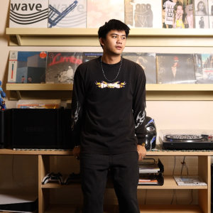 HEADS - Cross LS Washed Tee Black | Kaos Graphic Lengan Panjang Pria/Wanita Heavyweight 16s
