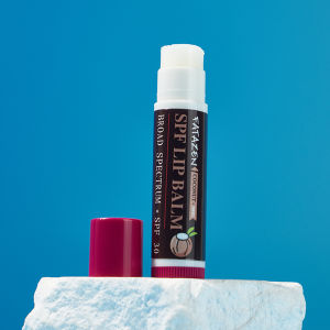 Sunscreen Lip Balm Peach Coconut Banana flavor Gentle Repair Moisturizing and Nourishing Daily Skin Care Protect Lips From Dry