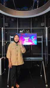 HIKVISION Digital Signage Indoor 4K Wall-Mounted Signage High Brightness