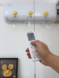 Aircon Wind Deflector Anti-Direct Blowing Fan Suction Cup Air Conditioner Exhaust Fan Adjustable Air Vent Wind Deflector