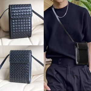 High-End Summer Woven Leather Mini Crossbody Bag for Men And Women Fashionable Mobile Phone Pouch Small Vertical Shape