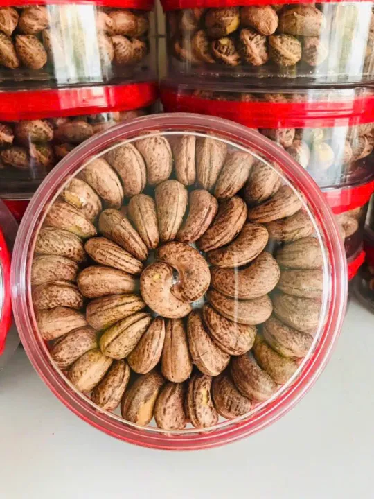 Điều Rang Muối xếp hoa loại 1 hạt đều to giòn ngon