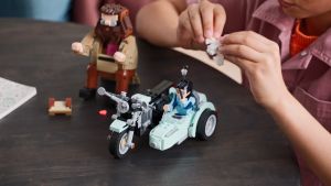 LEGO HARRY POTTER 76443 Đồ Chơi Lắp Ráp Mô Tô Bay Cùng Bác Hagrid và Harry (617 chi tiết)