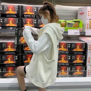 เสื้อกั๊กฮู้ดสปอร์ตลำลองสำหรับผู้หญิง ฤดูใบไม้ผลิและฤดูใบไม้ร่วง 2025 ใหม่ สไตล์วิทยาลัย เสื้อกั๊กแบบสวมหัว แจ็คเก็ตแบบสวมหัว