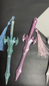 Pen Gel Hitam Motif Pedang Rumbai Pulpen Pedang