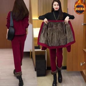 ชุดสองชิ้นผู้หญิงฤดูหนาว 2024 แฟชั่นใหม่ หนา หนา หลวม ลำลอง กระชับสัดส่วน ขนาดเล็ก ชุดสองชิ้น
