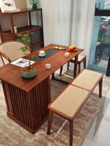 MU FENG ZHI NAN | Retro Wooden Dining Chair