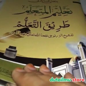 TALIM MUTAALIM: Makna Pesantren PETHUK & PETUK