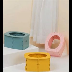 Portable Children Folding Toilet Travel Small Toilet / On-the-Go Potty Training for Outdoor