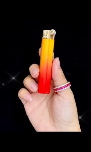 bật lửa khè rảnh tay 525 màu cầu vòng - xài gas