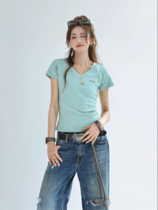 CHANT2nd | Slimming Design Short V-Neck Tee