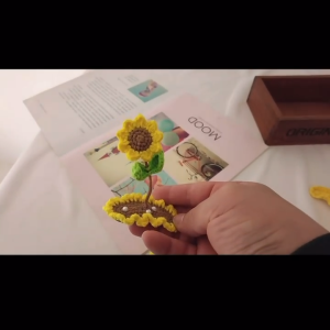 SG Handmade Country-style Yarn Crochet Knitted 3D Hairpin Childrens Flower Hair Accessory Clip for girls