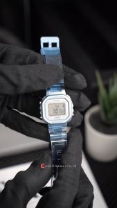 Jam Tangan Wanita Casio General LA-20WHS-2A Digital Dial Blue Transparent Resin Band