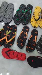 dép xỏ ngón nữ đế có lớp tẩy cao su chống trượt quai dẻo bền nền xốp mềm mang êm chân size từ 35-39.