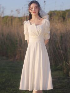 Elegant Long Wedding Dress for Women 2025 New Style White Evening Gown Simple Yet Stylish Suitable for Engagement Parties And Daily Wear