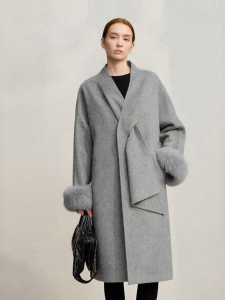 AMII | Long Loose Winter Coat Camel Hair Wool Dropped Shoulder Furry Cuff