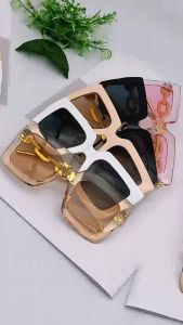 AHOURR แว่นตากันแดดกรอบสี่เหลี่ยมจัตุรัสส่วนบุคคล Chainmail แว่นกันแดดกรอบใหญ่สำหรับผู้หญิงแว่นตากันแดดแฟชั่น