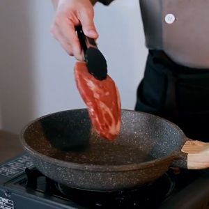 Silicone BBQ Grilling Tong Kitchen Cooking Salad Bread Barbecue Clip Clamp Stainless Steel Tools Gadgets Serving Tong