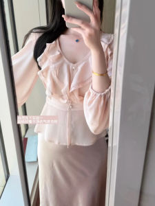 Gentle Vintage Style Lace Lantern Sleeve Shirt Women Early Autumn Slimming Top Design Sensation Soft Wind Female Shirt