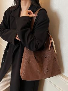 Retro Korean Style Tote Bag Hollow out Print Commuter Bag Medium Size Autumn Winter New Style Luxury Sensation Single Shoulder Bag