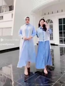 Gamis Muslumah Midi Salur Elegan dengan Renda dan Lengan 3/4 - Bahan Kain Polos Warna Pastel